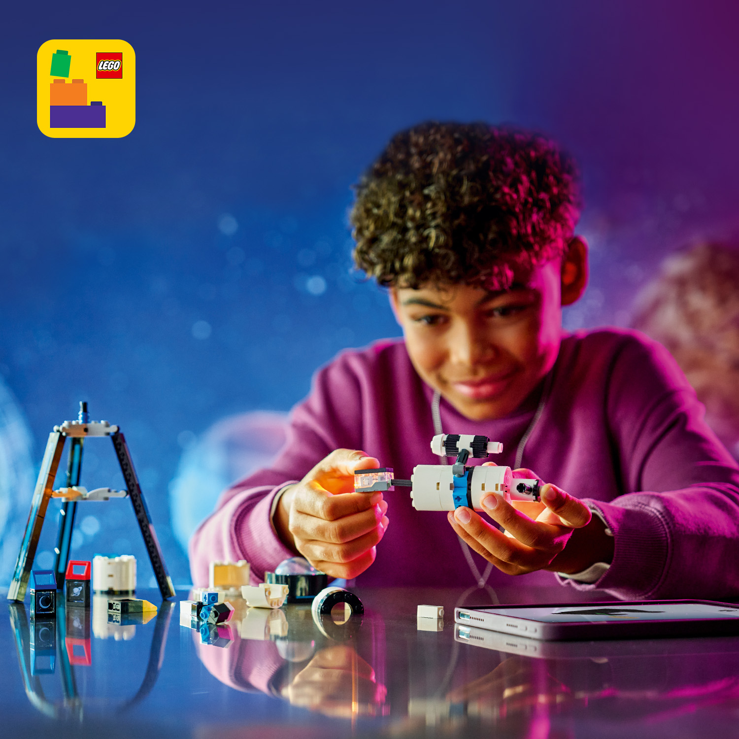 Včetně interaktivního návodu na stavění ve 3D