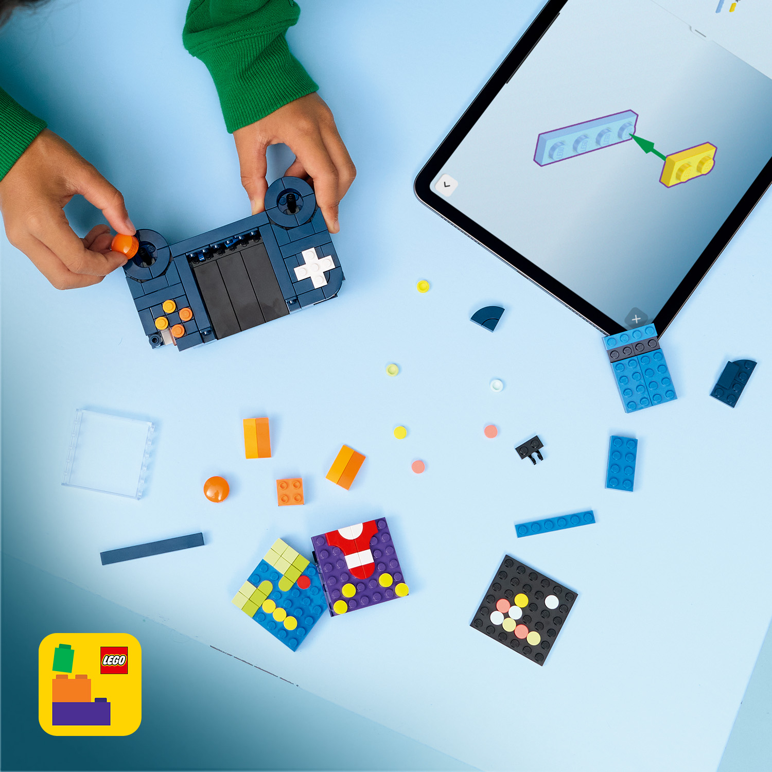 Včetně interaktivního návodu na stavění ve 3D