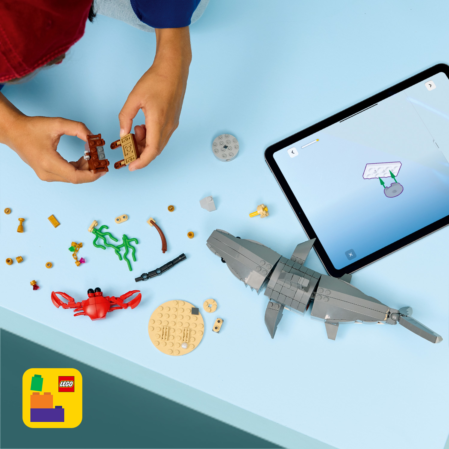 Včetně interaktivního návodu na stavění ve 3D