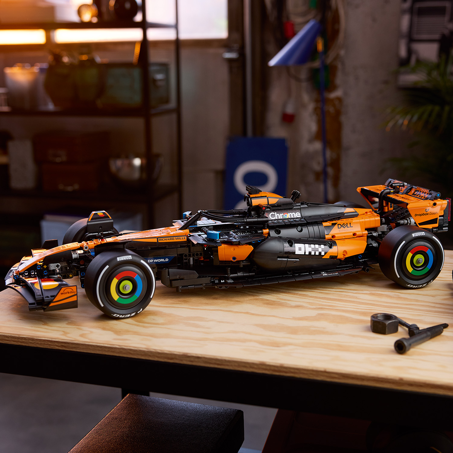 Model v&nbsp;měřítku 1:8