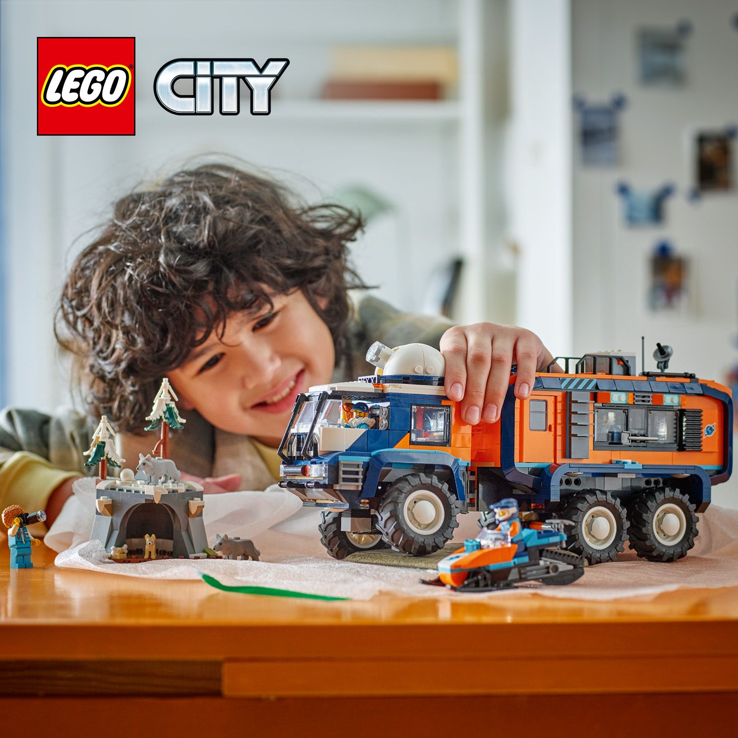 Model vozidla pro průzkumníky Arktidy