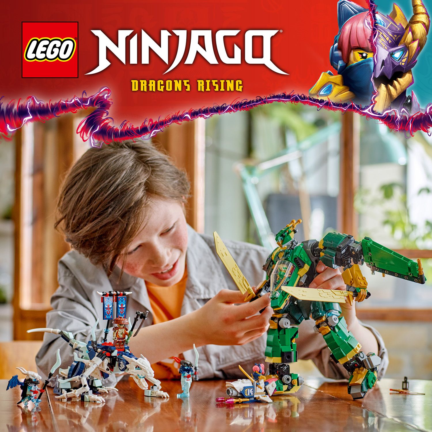 LEGO® NINJAGO® Lloydův tryskáčový robot