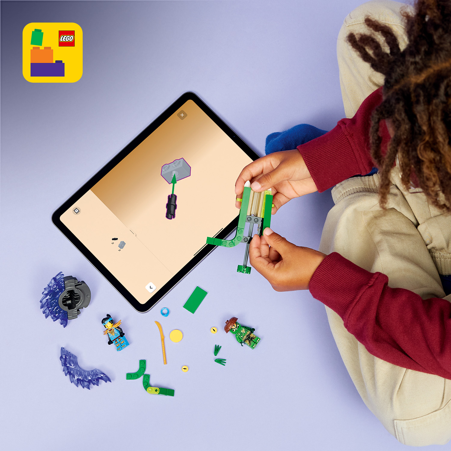 Včetně interaktivního návodu na stavění ve 3D