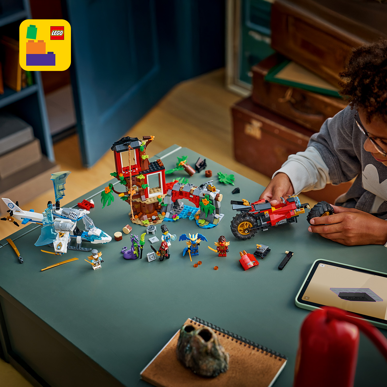 Včetně interaktivního návodu na stavění ve 3D