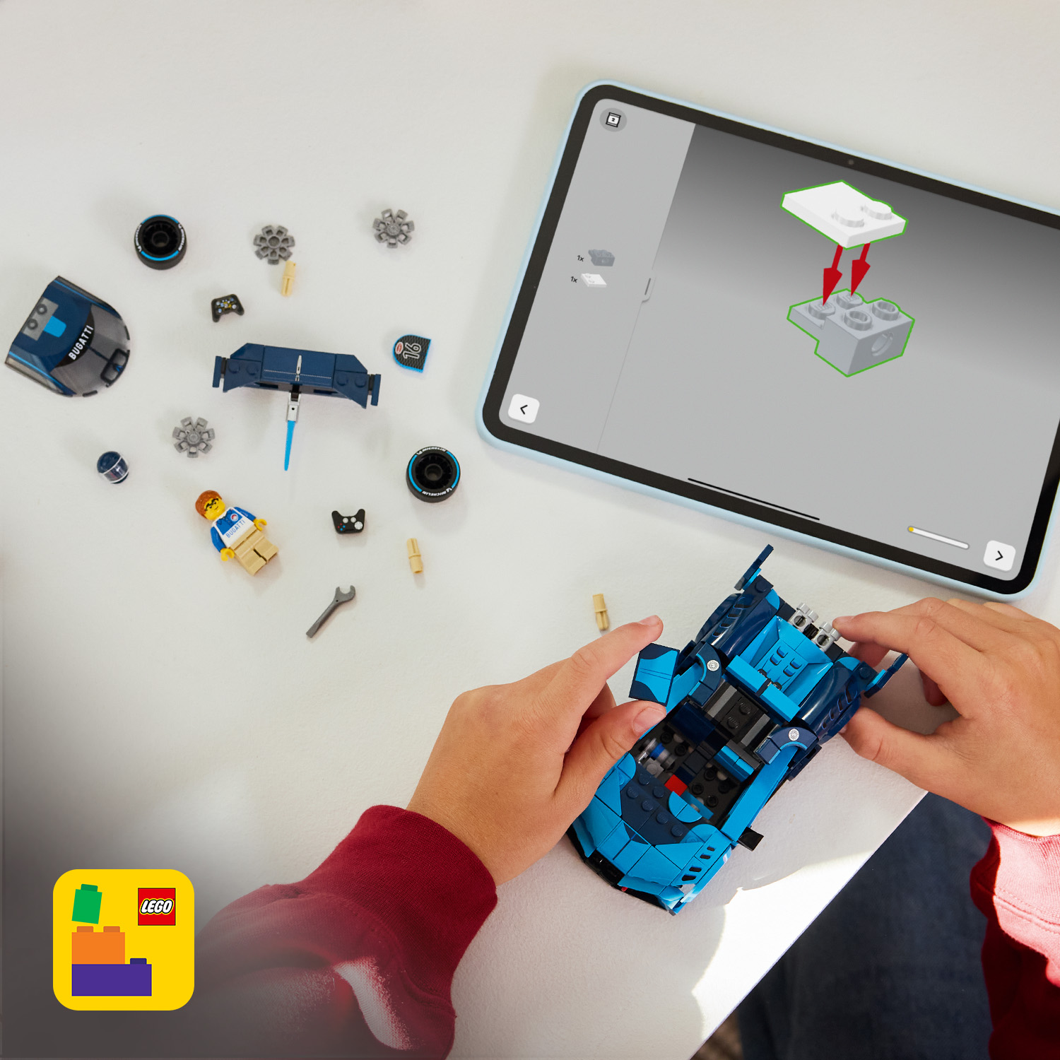 Včetně interaktivního návodu na stavění ve 3D